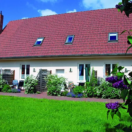 Xxl Reihenhaus Mit Wlan In *
