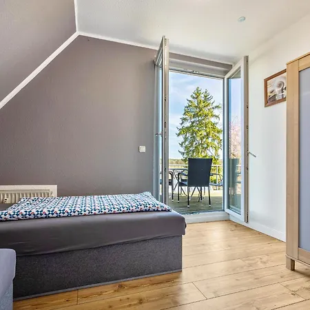 Xxl Reihenhaus Mit Wlan In *